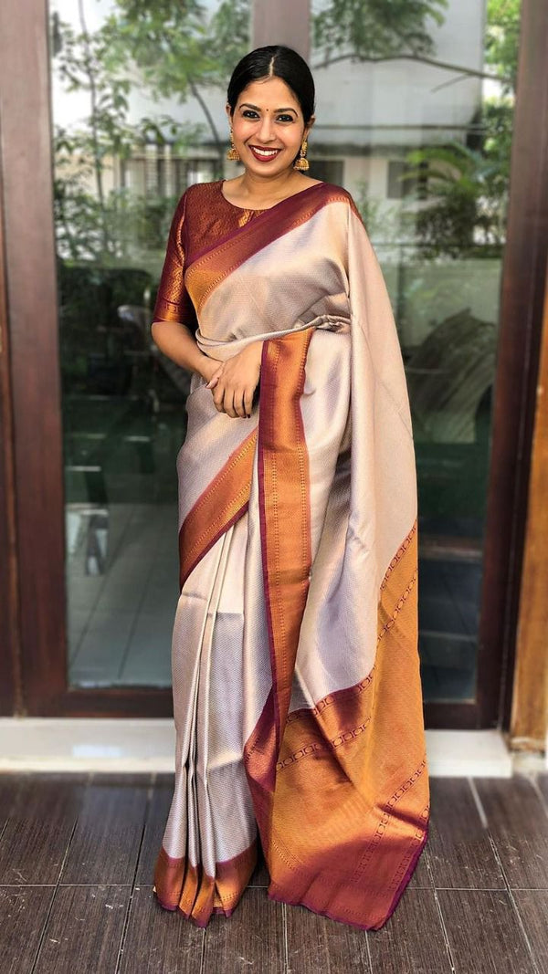 Wedding Wear Kanjivaram Woven Silk Saree With Blouse Piece