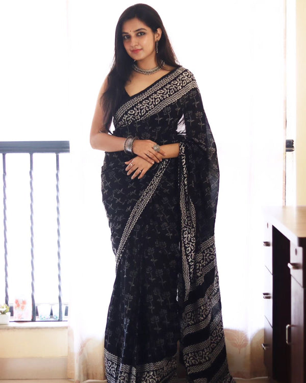 New Floral Printed Pure Cotton Saree